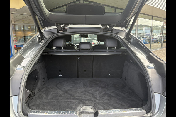 Mercedes-Benz GLC Coupé 300e 4MATIC Business Solution AMG | PHEV | Stoelverwarming | Leer | Camera |