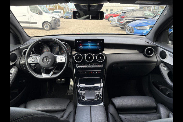 Mercedes-Benz GLC Coupé 300e 4MATIC Business Solution AMG | PHEV | Stoelverwarming | Leer | Camera |
