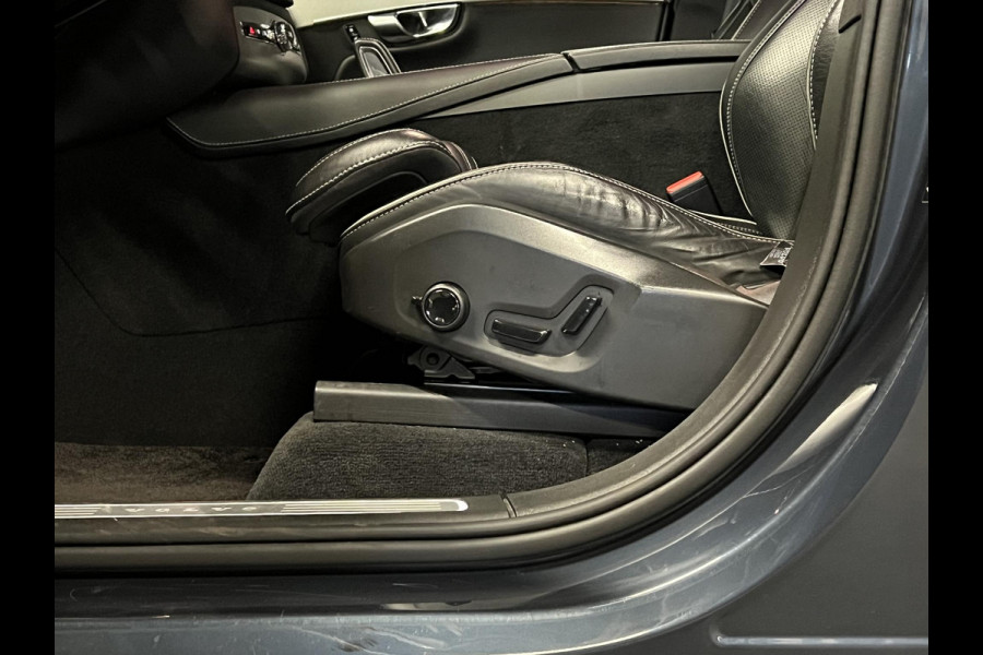 Volvo XC90 2.0 B5 AWD R-Design Open dak | Adapt. cruise | 360 camera | Stuur-/stoelverwarming | Memory | Keyless | Carplay