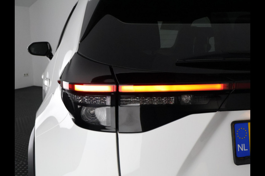 Toyota Yaris Cross 1.5 Hybrid Dynamic | Apple Carplay & AndroidAUTO | Camera | Privacy Glass |