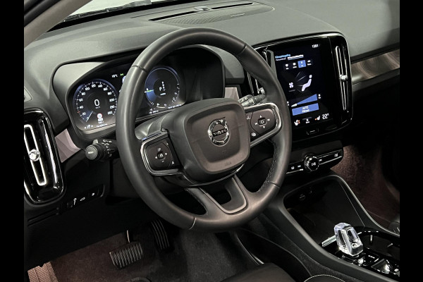 Volvo XC40 1.5 T5 Plug-in hybrid Ultimate Dark Trekhaak | Adapt. cruise | Open dak | 360 camera | Stuur-/stoelverwarming | Harman Kardon | Memory | Leder