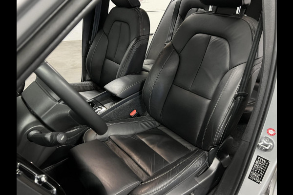 Volvo XC40 1.5 T5 Plug-in hybrid Ultimate Dark Trekhaak | Adapt. cruise | Open dak | 360 camera | Stuur-/stoelverwarming | Harman Kardon | Memory | Leder