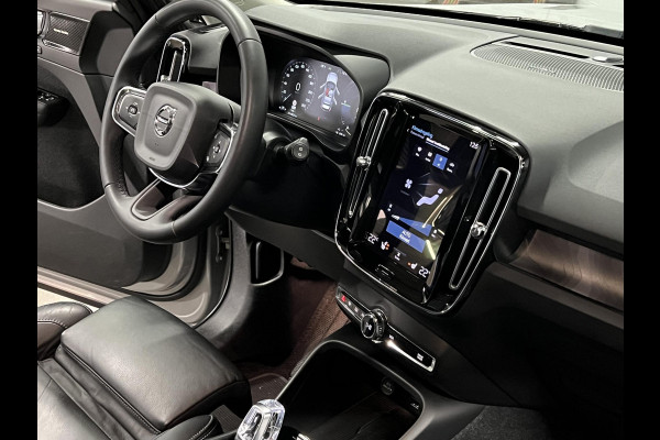Volvo XC40 1.5 T5 Plug-in hybrid Ultimate Dark Trekhaak | Adapt. cruise | Open dak | 360 camera | Stuur-/stoelverwarming | Harman Kardon | Memory | Leder