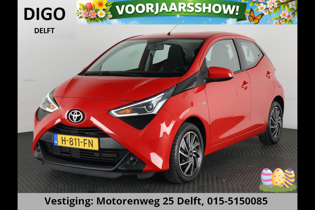 Toyota Aygo 1.0 VVT-i X-PLAY CARPLAY NAVI GARANTIE 2030* . CAMERA . DEALER ONDERHOUDEN . APPLE CARPLAY & ANDROID AUTO