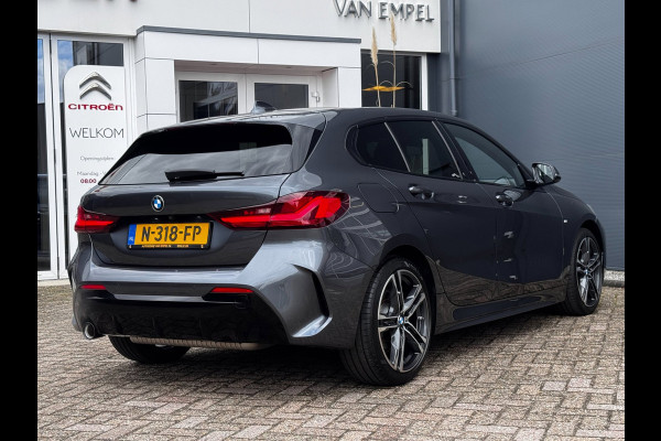 BMW 1-serie 118i M-Sport | M Interieur + Exterieur | NL-Auto | Leder + Stoelverwarming | Camera | LED | PDC Rondom |