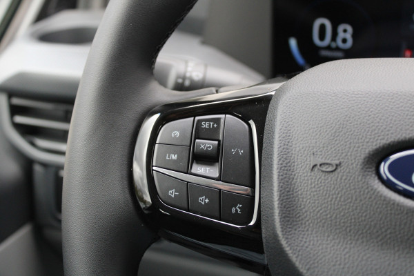 Ford Transit Custom 320 2.0 TDCI L2H1 Trend DC 6 Zits 170pk - Trekhaak - Stoel/Stuurverwarming - Cruise - 70l Tank - LED - Rijklaar