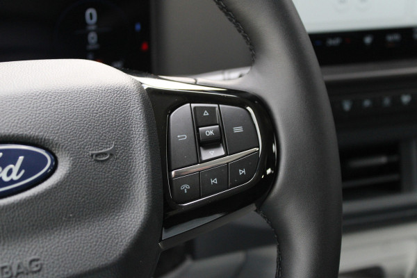 Ford Transit Custom 320 2.0 TDCI L2H1 Trend DC 6 Zits 170pk - Trekhaak - Stoel/Stuurverwarming - Cruise - 70l Tank - LED - Rijklaar