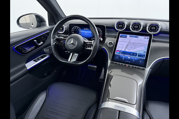 Mercedes-Benz GLC 300e AMG 4Matic // Panorama dak // Burmester // Memory // 360 Camera // 20 inch // Treeplanken // Sfeerverlichting // Keyless