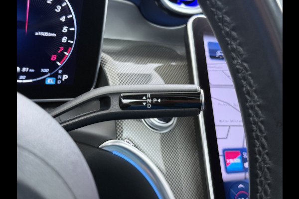 Mercedes-Benz GLC 300e AMG 4Matic // Panorama dak // Burmester // Memory // 360 Camera // 20 inch // Treeplanken // Sfeerverlichting // Keyless