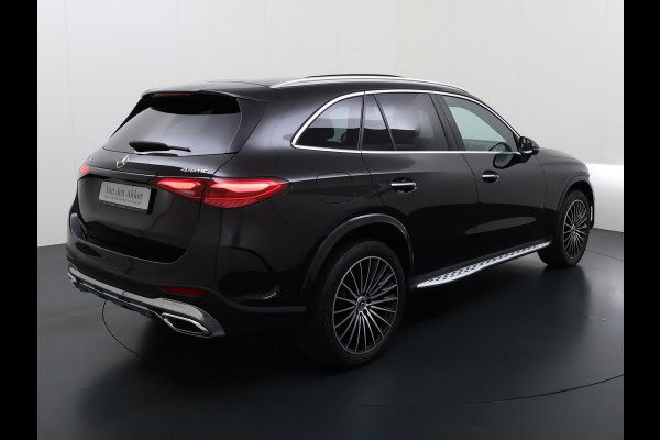 Mercedes-Benz GLC 300e AMG 4Matic // Panorama dak // Burmester // Memory // 360 Camera // 20 inch // Treeplanken // Sfeerverlichting // Keyless
