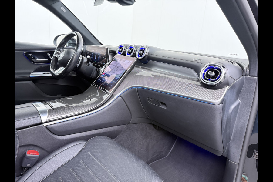 Mercedes-Benz GLC 300e AMG 4Matic // Panorama dak // Burmester // Memory // 360 Camera // 20 inch // Treeplanken // Sfeerverlichting // Keyless