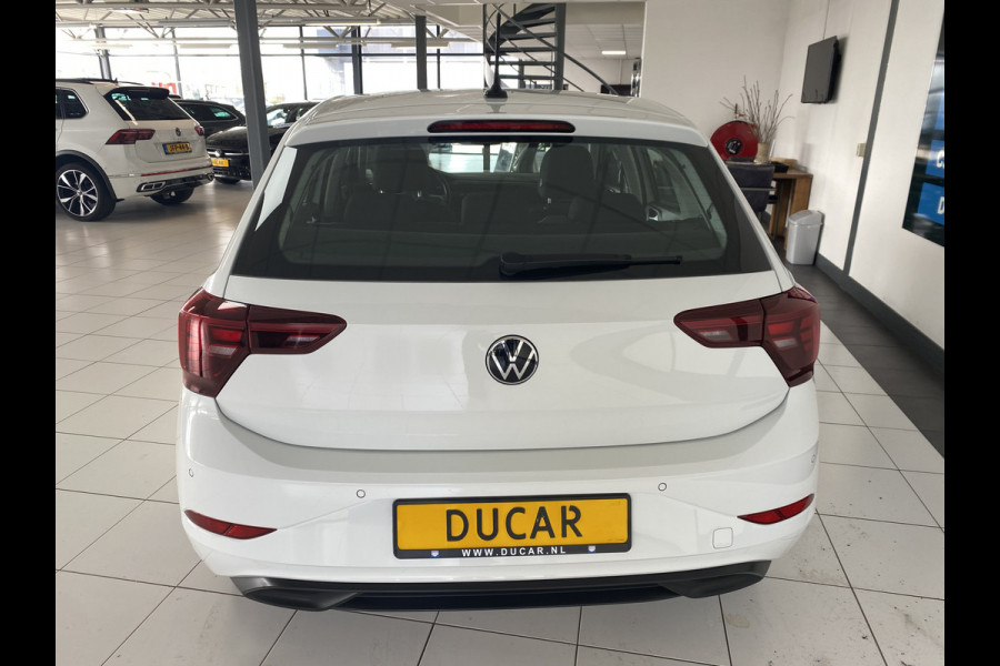 Volkswagen Polo 1.0 TSI Life automaat 5 Drs Carplay /Stoelverwarming / Navigatie / Cruise controle