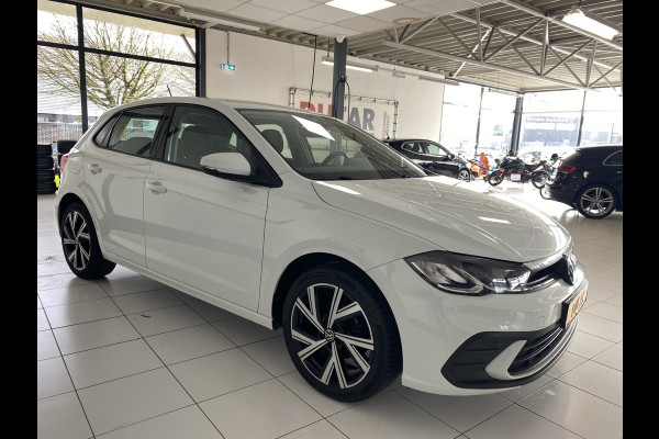 Volkswagen Polo 1.0 TSI Life automaat 5 Drs Carplay /Stoelverwarming / Navigatie / Cruise controle