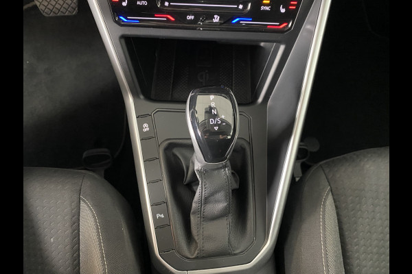 Volkswagen Polo 1.0 TSI Life automaat 5 Drs Carplay /Stoelverwarming / Navigatie / Cruise controle