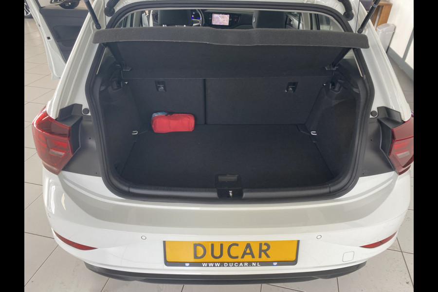 Volkswagen Polo 1.0 TSI Life automaat 5 Drs Carplay /Stoelverwarming / Navigatie / Cruise controle