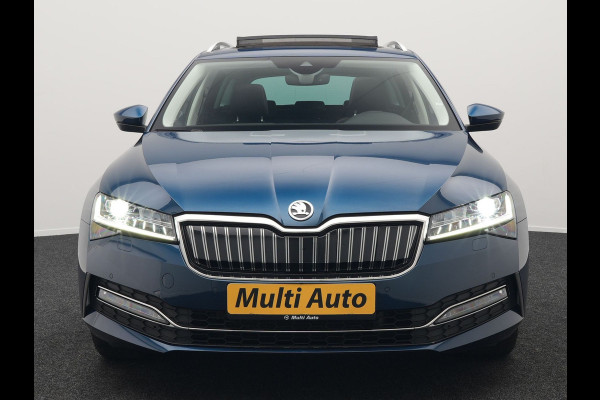 Škoda Superb Combi TSI iV Business Edition Plus Plug In Hybrid 218pk Dealer O.H. PHEV | Panodak | Cruise Control | Sportstoelen Memory & Verwarmd | Crystal LED | Apple Carplay | Virtual | DAB