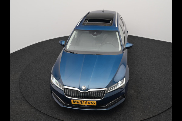 Škoda Superb Combi TSI iV Business Edition Plus Plug In Hybrid 218pk Dealer O.H. PHEV | Panodak | Cruise Control | Sportstoelen Memory & Verwarmd | Crystal LED | Apple Carplay | Virtual | DAB