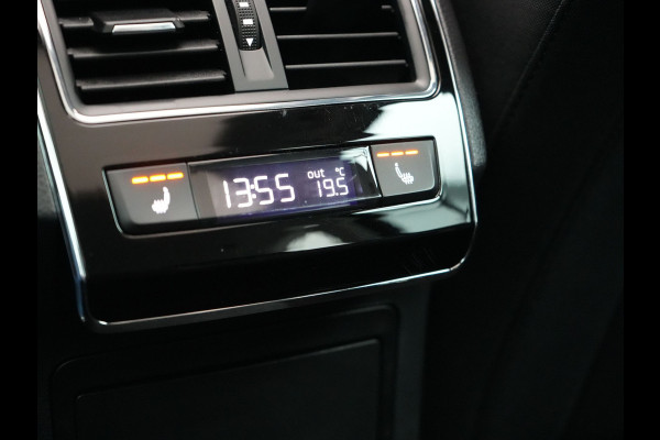 Škoda Superb Combi TSI iV Business Edition Plus Plug In Hybrid 218pk Dealer O.H. PHEV | Panodak | Cruise Control | Sportstoelen Memory & Verwarmd | Crystal LED | Apple Carplay | Virtual | DAB
