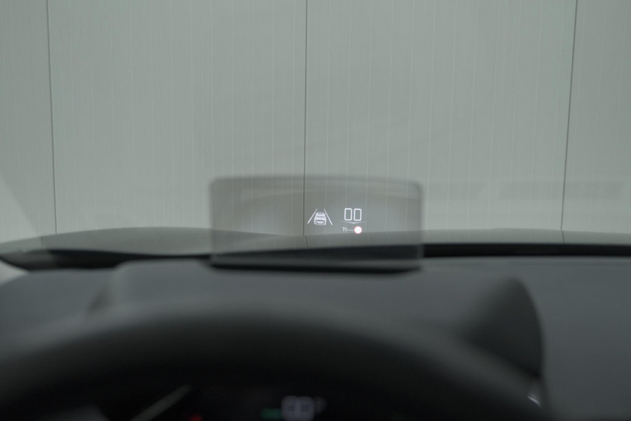 DS DS 3 Crossback 50 kwh e-Tense So Chic | Camera| Dodehoekdetectie | Head-Up Display | Apple Carplay | Stoelverwarming | SOH = 93.5%