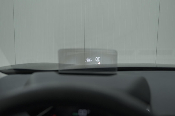 DS DS 3 Crossback 50 kwh e-Tense So Chic | Camera| Dodehoekdetectie | Head-Up Display | Apple Carplay | Stoelverwarming | SOH = 93.5%