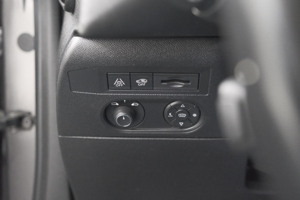 DS DS 3 Crossback 50 kwh e-Tense So Chic | Camera| Dodehoekdetectie | Head-Up Display | Apple Carplay | Stoelverwarming | SOH = 93.5%