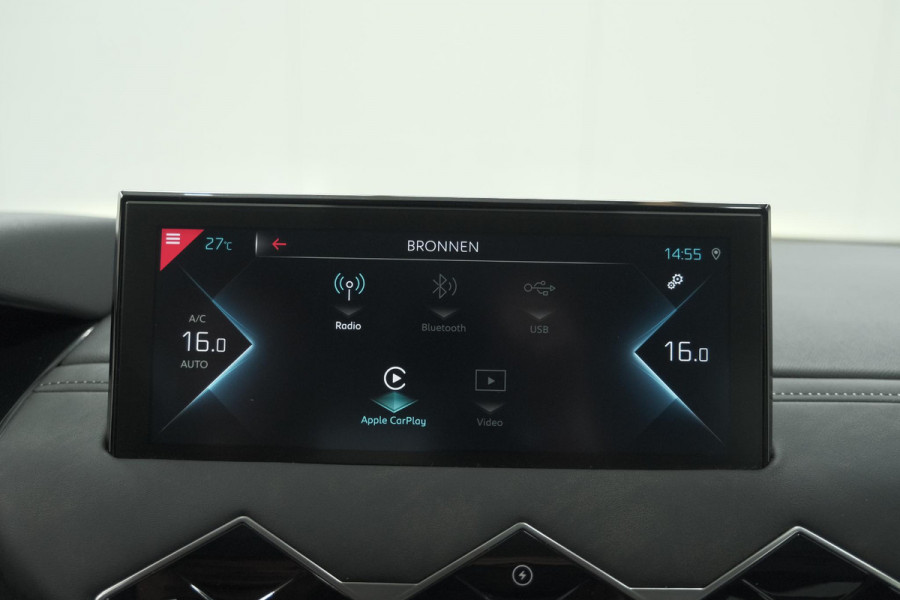 DS DS 3 Crossback 50 kwh e-Tense So Chic | Camera| Dodehoekdetectie | Head-Up Display | Apple Carplay | Stoelverwarming | SOH = 93.5%