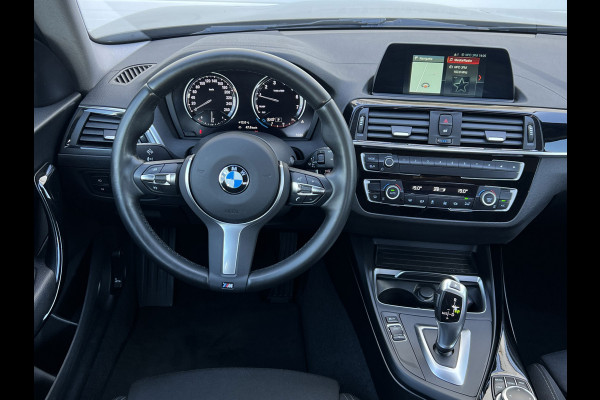 BMW 1-serie 118i Executive | Clima | LED | 17 inch