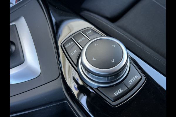 BMW 1-serie 118i Executive | Clima | LED | 17 inch