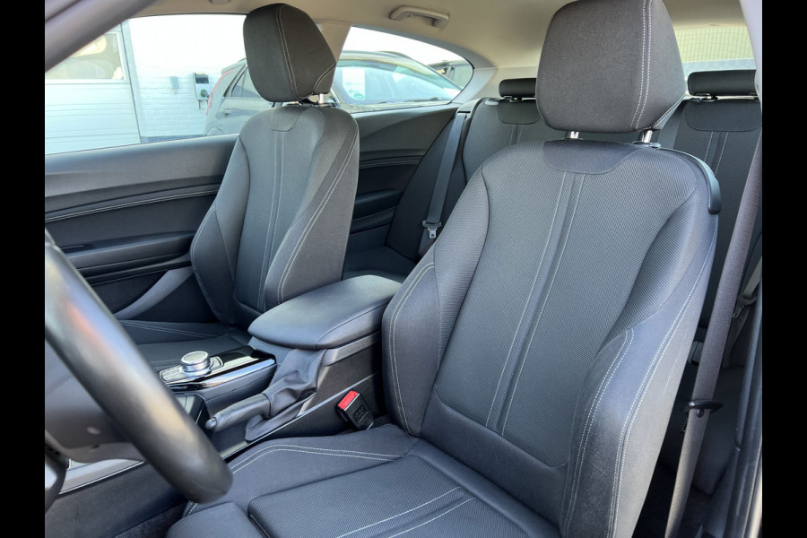 BMW 1-serie 118i Executive | Clima | LED | 17 inch