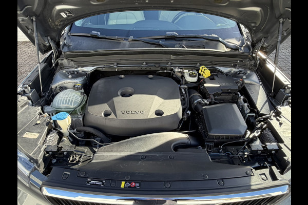 Volvo XC40 2.0 T4 Automaat Pdc Clima Cruise Trekhaak Led Dab+ Bluetooth Leder