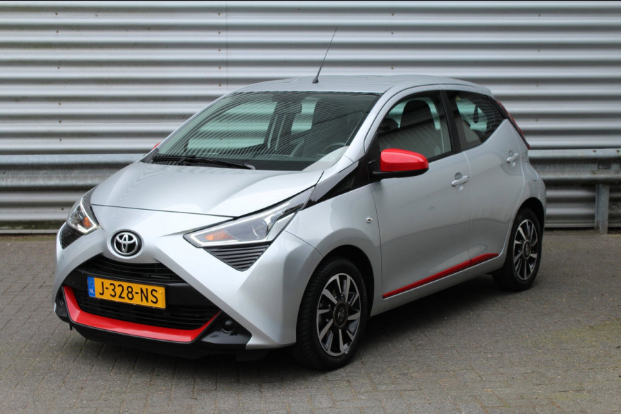 Toyota Aygo 1.0 VVT-i 72pk x-play AUTOMAAT NL-Auto NAP