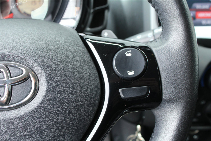 Toyota Aygo 1.0 VVT-i 72pk x-play AUTOMAAT NL-Auto NAP