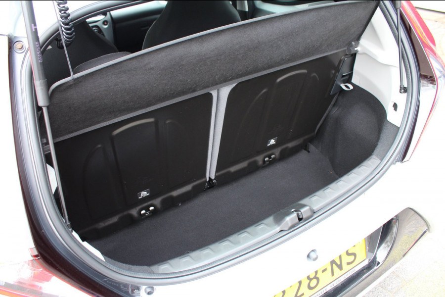 Toyota Aygo 1.0 VVT-i 72pk x-play AUTOMAAT NL-Auto NAP