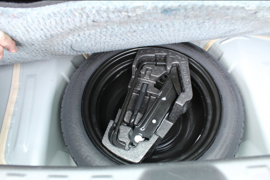 Toyota Aygo 1.0 VVT-i 72pk x-play AUTOMAAT NL-Auto NAP