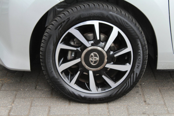 Toyota Aygo 1.0 VVT-i 72pk x-play AUTOMAAT NL-Auto NAP