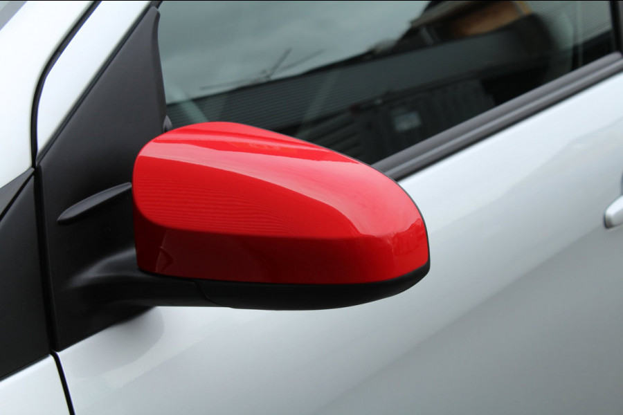 Toyota Aygo 1.0 VVT-i 72pk x-play AUTOMAAT NL-Auto NAP