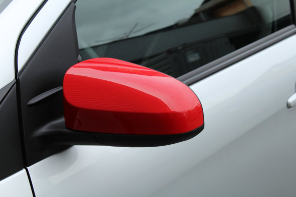 Toyota Aygo 1.0 VVT-i 72pk x-play AUTOMAAT NL-Auto NAP