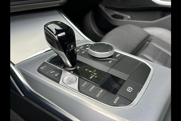 BMW 3 Serie Touring 320e BusinessEditionPlus M-Pakket Schuifdak Leder Carplay !!NIEUWBINNEN!!