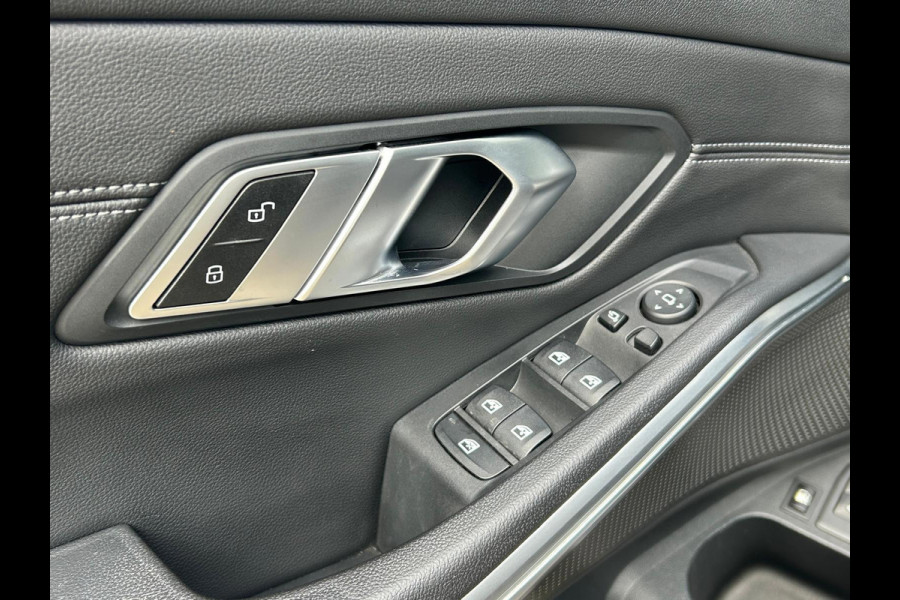 BMW 3 Serie Touring 320e BusinessEditionPlus M-Pakket Schuifdak Leder Carplay !!NIEUWBINNEN!!