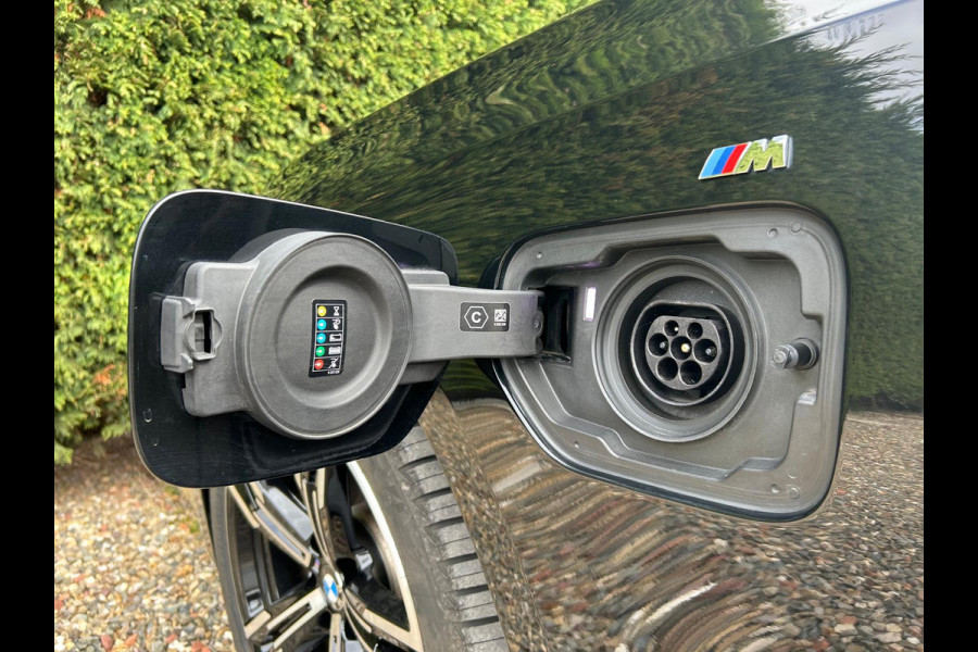 BMW 3 Serie Touring 320e BusinessEditionPlus M-Pakket Schuifdak Leder Carplay !!NIEUWBINNEN!!