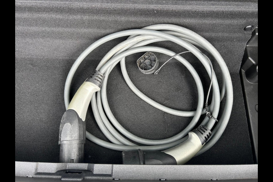 BMW 3 Serie Touring 320e BusinessEditionPlus M-Pakket Schuifdak Leder Carplay !!NIEUWBINNEN!!