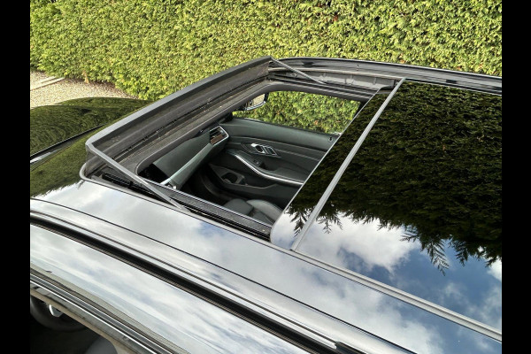 BMW 3 Serie Touring 320e BusinessEditionPlus M-Pakket Schuifdak Leder Carplay !!NIEUWBINNEN!!