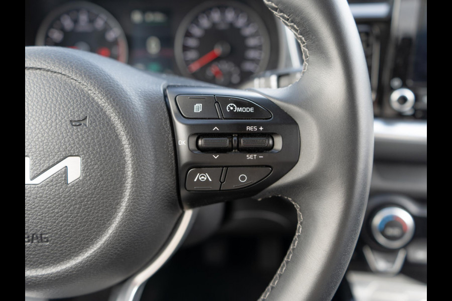 Kia Stonic 1.0 T-GDi MHEV DynamicPlusLine | Navigatie | Achteruitrijcamera | Climate control |