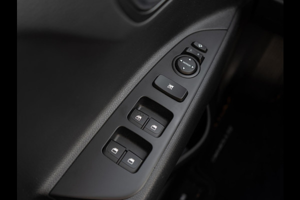 Kia Stonic 1.0 T-GDi MHEV DynamicPlusLine | Navigatie | Achteruitrijcamera | Climate control |