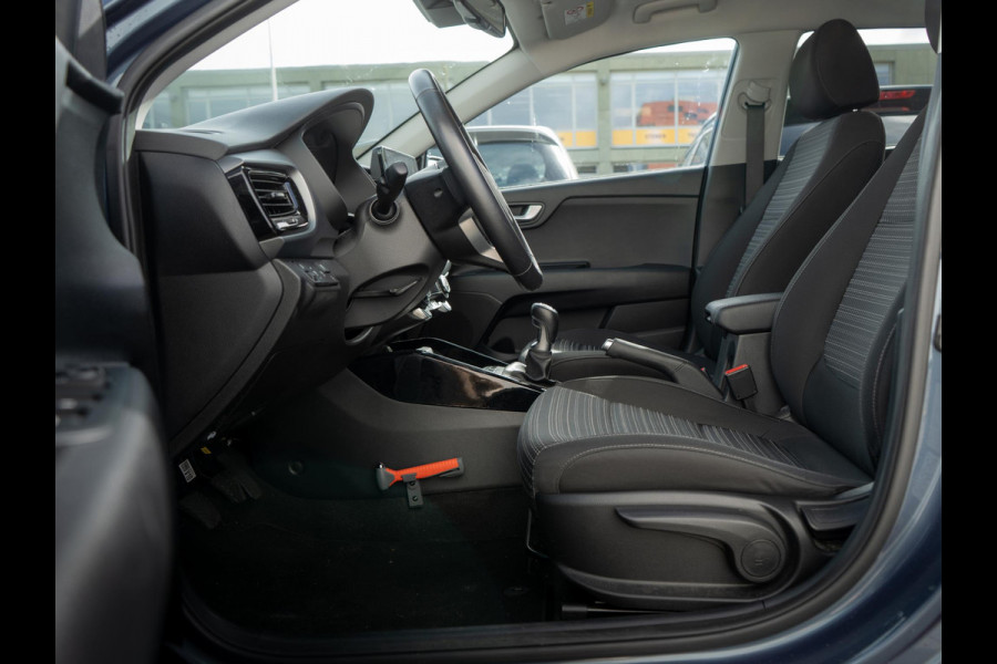 Kia Stonic 1.0 T-GDi MHEV DynamicPlusLine | Navigatie | Achteruitrijcamera | Climate control |