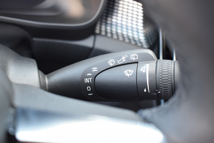 Volvo XC40 Recharge Pro | Panodak | H&K | ACC | All seasons | Stuurverwarming | 360 Camera