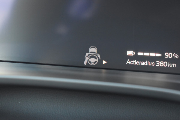 Volvo XC40 Recharge Pro | Panodak | H&K | ACC | All seasons | Stuurverwarming | 360 Camera