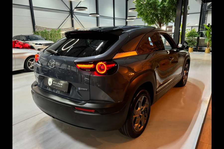 Mazda MX-30 E-SkyActiv 145 First Edition 36 kWh Garantie NAP Memory Camera StoelVW Dodehoek PDC ACC DAB Clima Navi Rijklaar