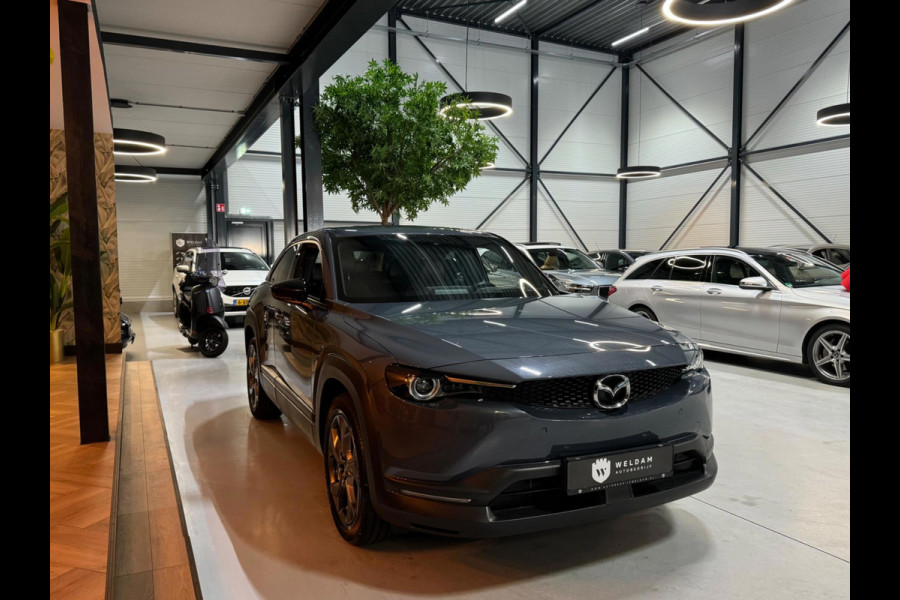 Mazda MX-30 E-SkyActiv 145 First Edition 36 kWh Garantie NAP Memory Camera StoelVW Dodehoek PDC ACC DAB Clima Navi Rijklaar