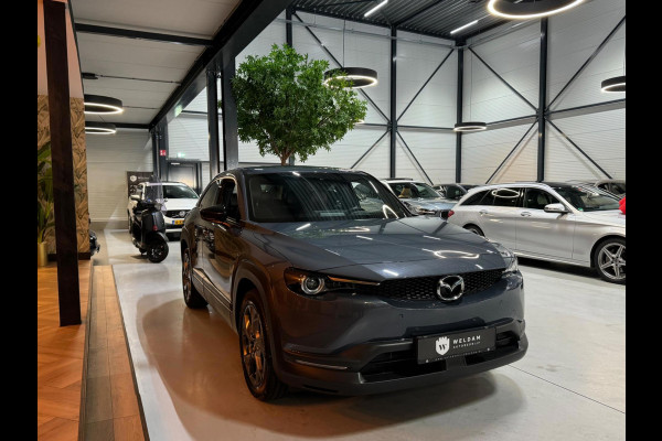 Mazda MX-30 E-SkyActiv 145 First Edition 36 kWh Garantie NAP Memory Camera StoelVW Dodehoek PDC ACC DAB Clima Navi Rijklaar